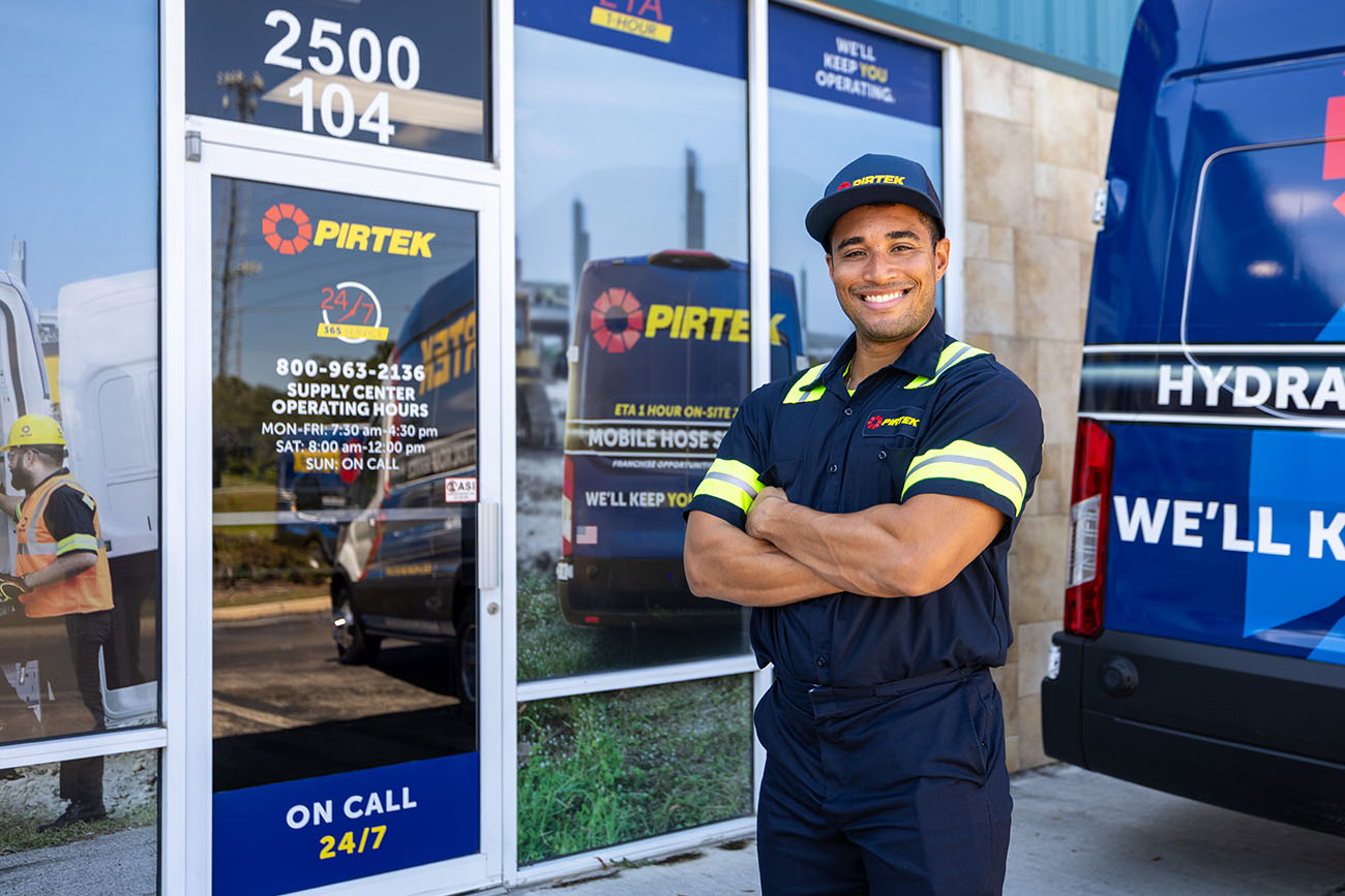 Headshots & Portraits 10 _0002_2025-Pirtek-16030